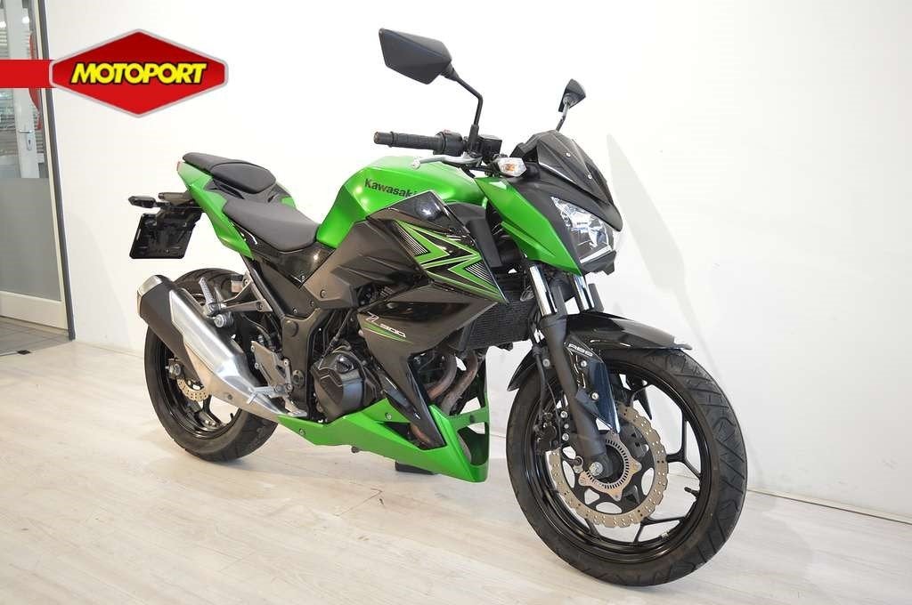 Kawasaki Z 300 ABS (bj 2015), Bedrijf, Info@kawasaki.nl, Jacobus Spijkerdreef 1-3
2132 PZ  Hoofddorp, NL, Kawasaki Motors Europe N.V.