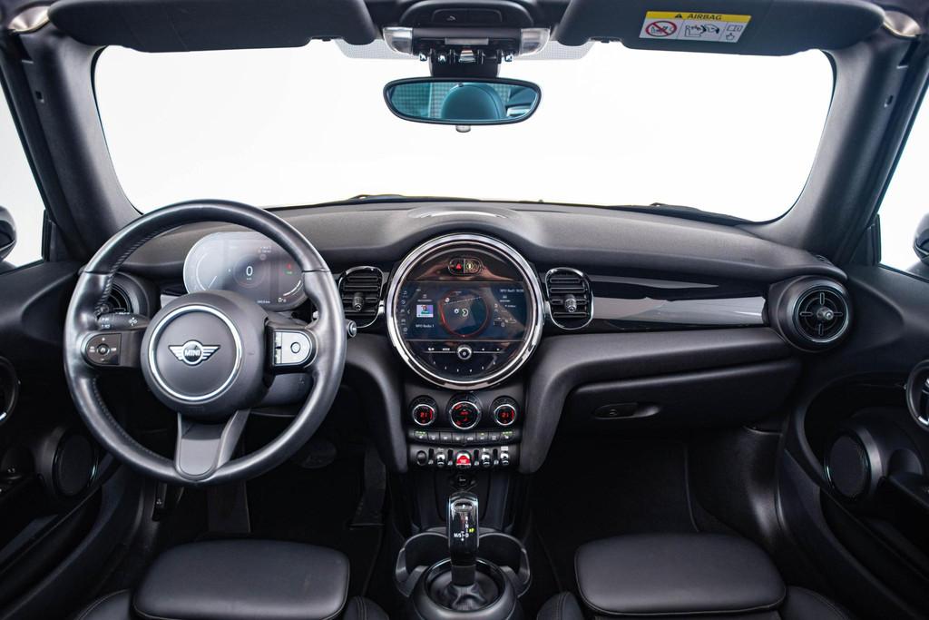 Mini Mini Cabrio 1.5 Cooper MINI Yours Binnenlichtpakket - C, 12 maanden, 136 pk, Gebruikt, 4 stoelen