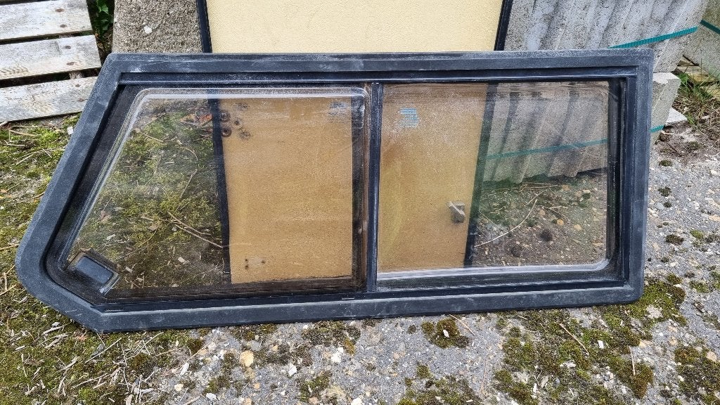 Hobby 600 ramen camper zij achterraam hobby raam div, Verzenden, Gebruikt