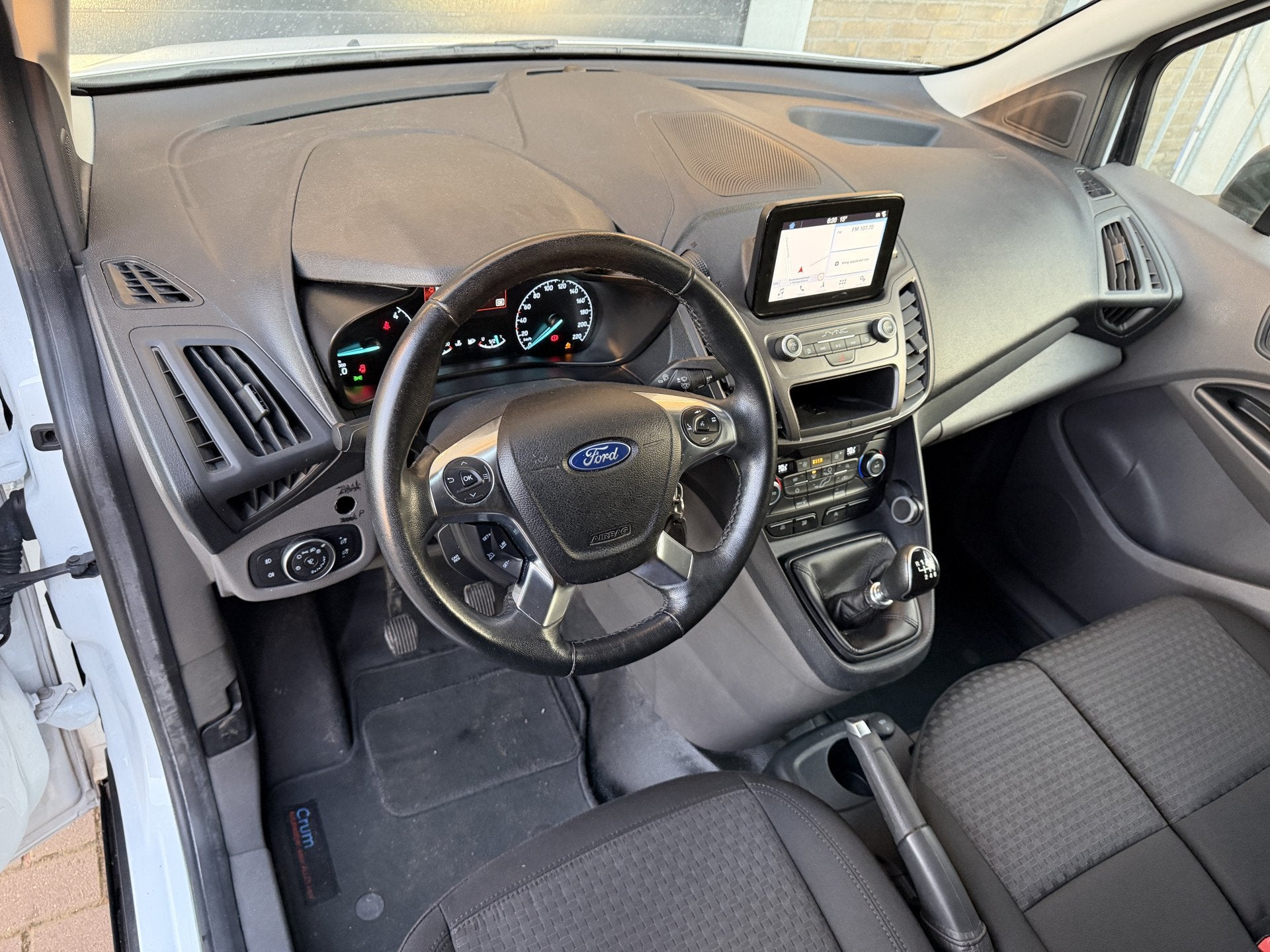 Ford Transit Connect 1.5 EcoBlue 120PK Euro 6 L2 3 zits Crui, Stof, Gebruikt, 1553 kg, Wit