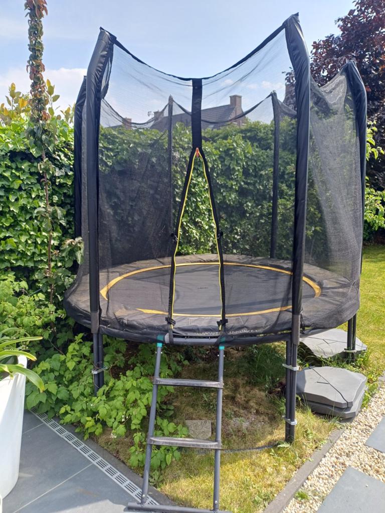 Magic Circle Pro Black trampoline 251 cm met veiligheidsnet, Ophalen, Gebruikt