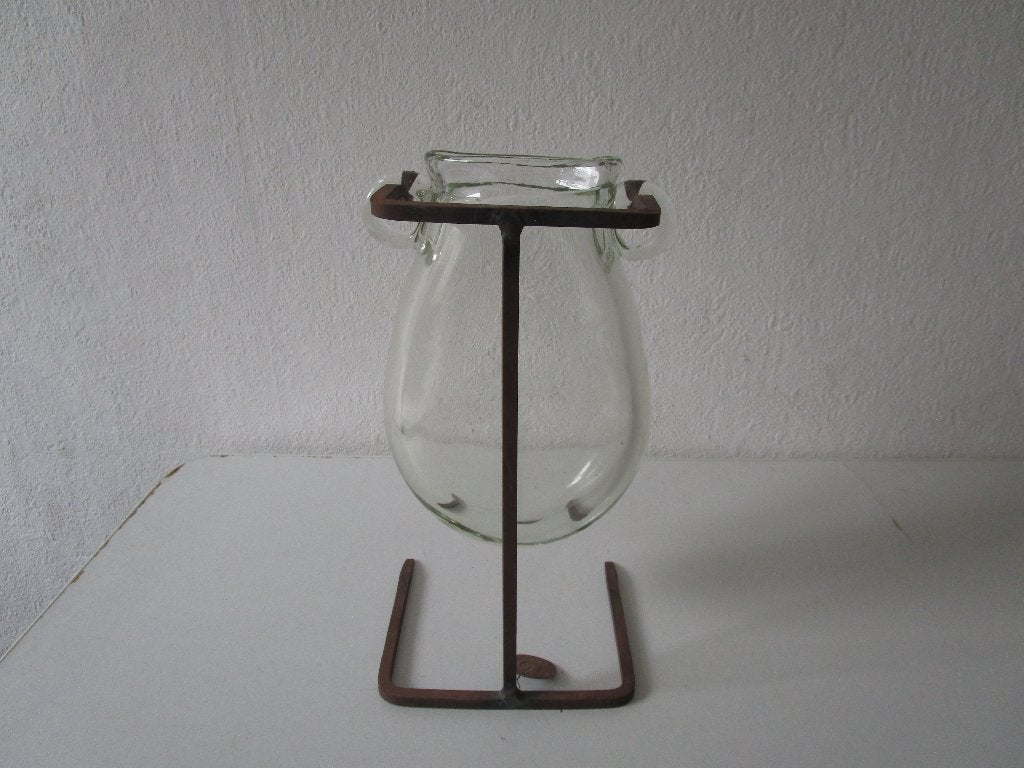 Hysteria glazen vaas met oren, op standaard., Ophalen of Verzenden, Gebruikt, Overige kleuren, Glas