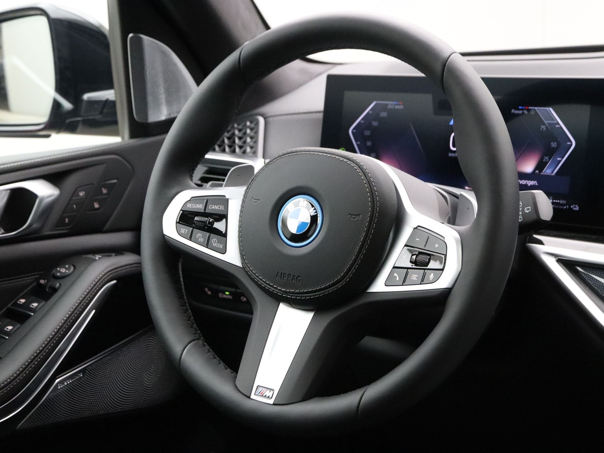 BMW X5 xDrive50e (bj 2026, automaat), Auto's, Automaat, 2395 kg, Overige brandstoffen, Zwart