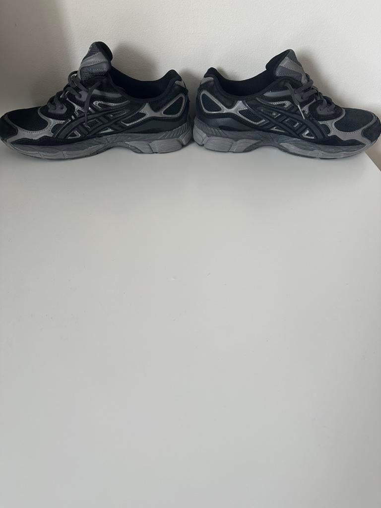 Asics gel Nyc maat 42 (zo goed als nieuw), Sport en Fitness, Loopsport en Atletiek, Ophalen of Verzenden, Zo goed als nieuw, Hardloopschoenen