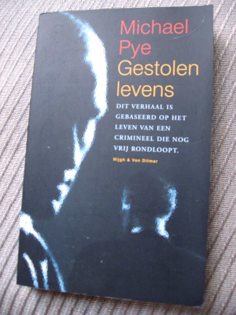 Gestolen levens Michael Pye, Ophalen, Zo goed als nieuw, Michael Pye