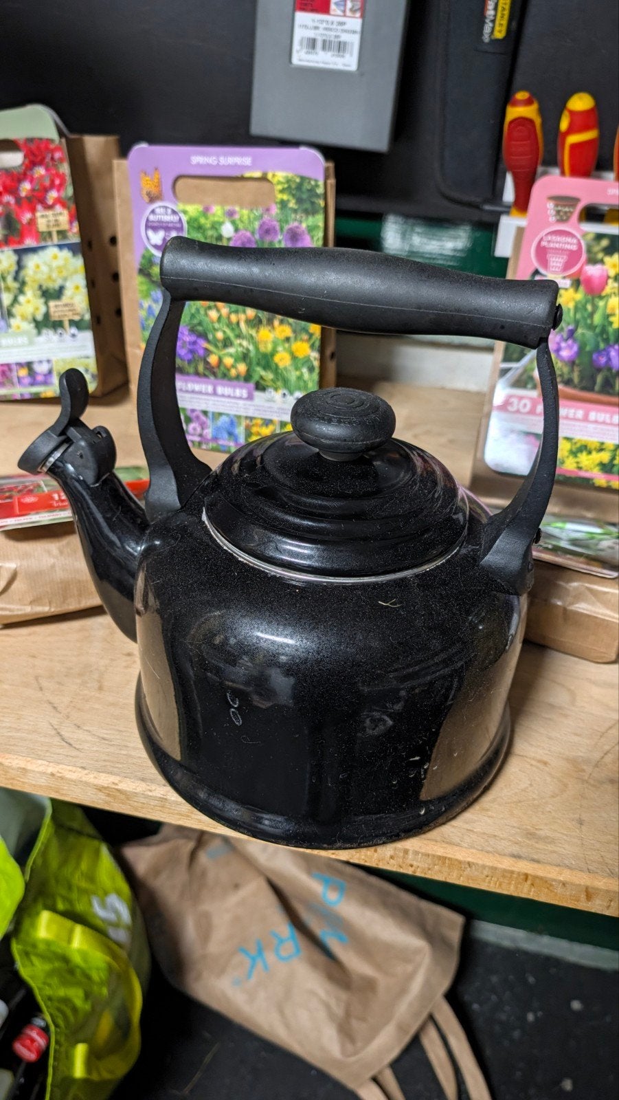 Le Creuset fluitketel - 2.1l - Zwart - Gebruikt, Theepot/fluitketel, Ophalen of Verzenden, Gebruikt, Zwart