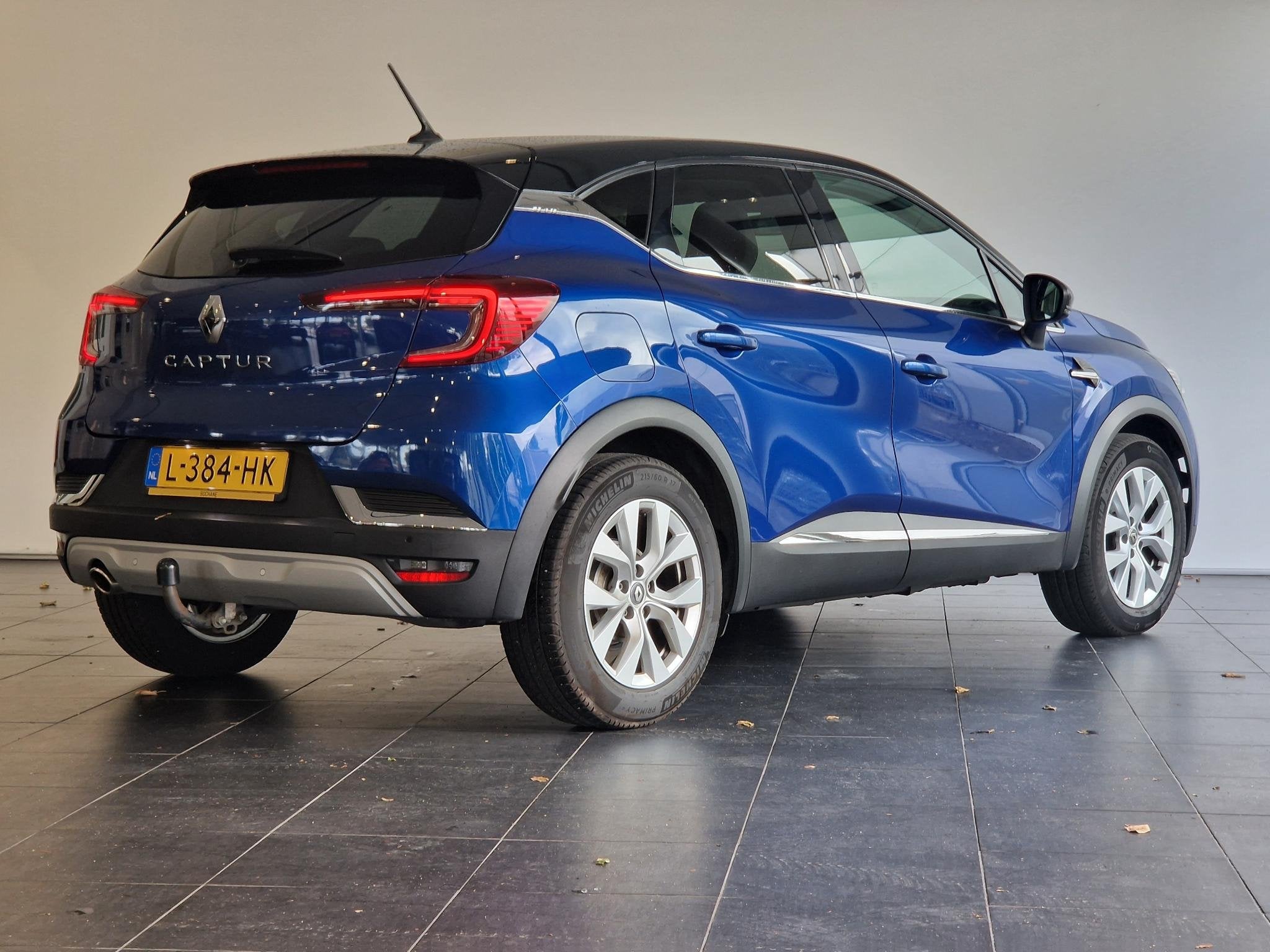 Renault Captur 1.3 TCe 140 Intens | TREKHAAK | ACHTERUITRIJC, Gebruikt, 4 cilinders, Met garantie (alle), Blauw