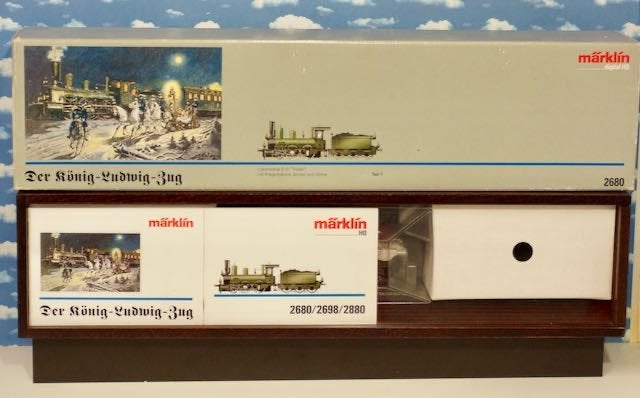 Märklin H0 2680 Dampflok Tristan König Ludwig Zug mit Vitrin, Hobby en Vrije tijd, Modeltreinen | H0, Wisselstroom, Wagon, Ophalen of Verzenden