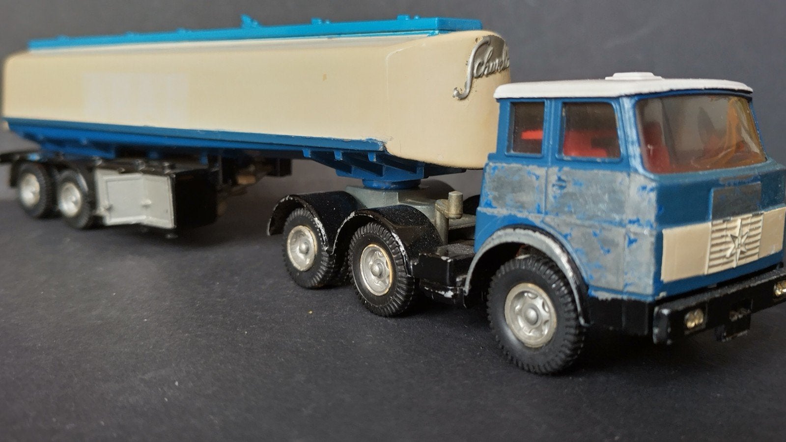 Henschell tanker Aral 1;55 Siku V Pol, SIKU, Verzenden, Zo goed als nieuw, Bus of Vrachtwagen