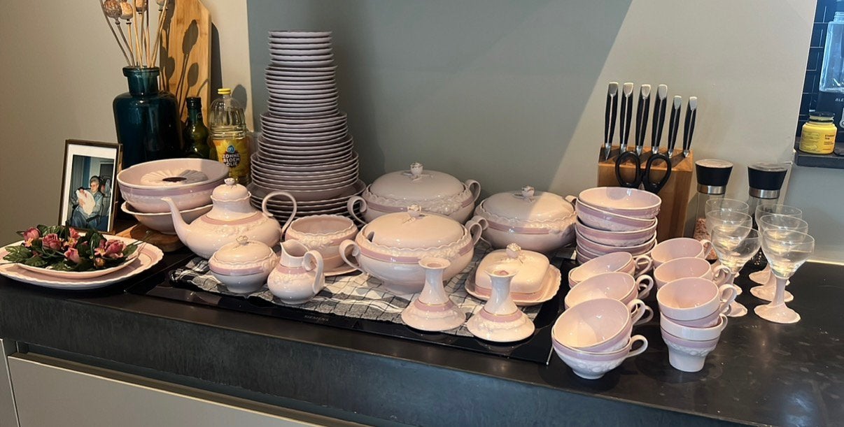 hutschenreuther servies drache modell roze, Ophalen, Zo goed als nieuw