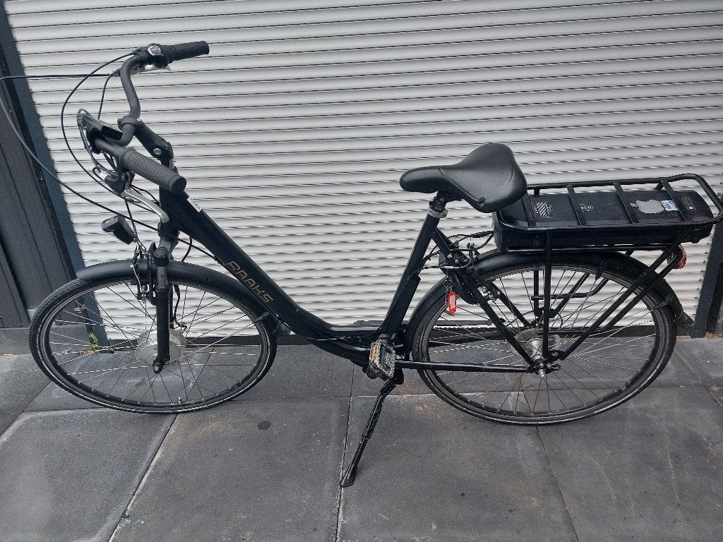 Elektrische fiets rijdt goed, Fietsen en Brommers, Elektrische fietsen, Zo goed als nieuw, 51 tot 55 cm, 30 tot 50 km per accu
