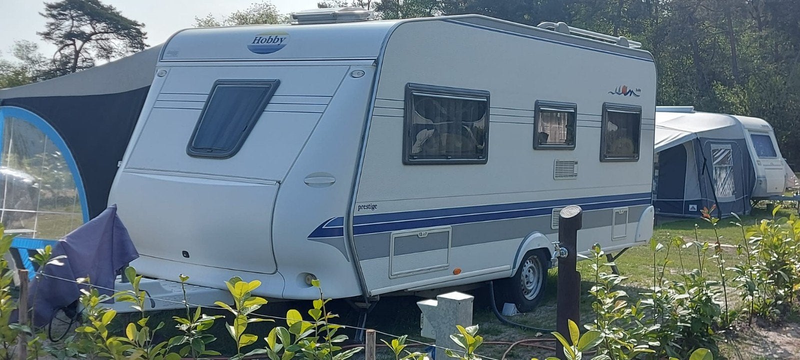 Hobby 495 Prestige uit 2006 - Inclusief luifel en inventaris, Particulier
