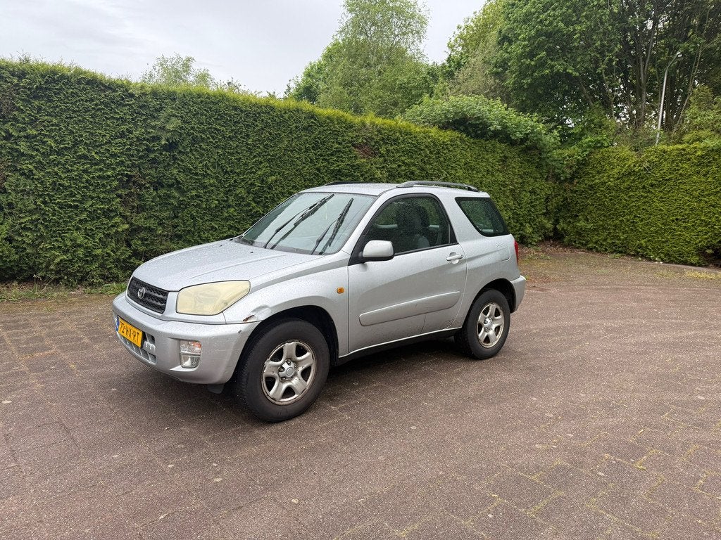 Toyota RAV4 1.8-16V VVT-i Luna, Auto's, Toyota, Voorwielaandrijving, Gebruikt, 4 cilinders, Bedrijf