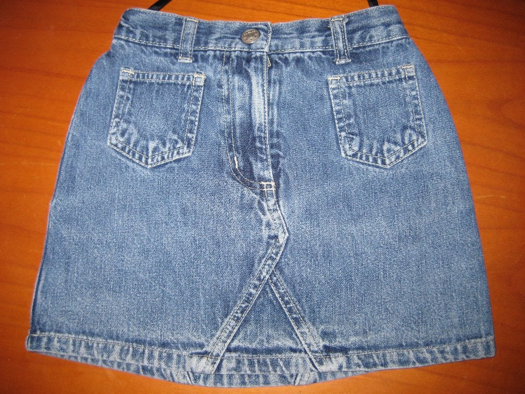 Jeans-rokje, 104, Vroom en Dreesman Girls, Ophalen of Verzenden, Zo goed als nieuw, Meisje, Jurk of Rok