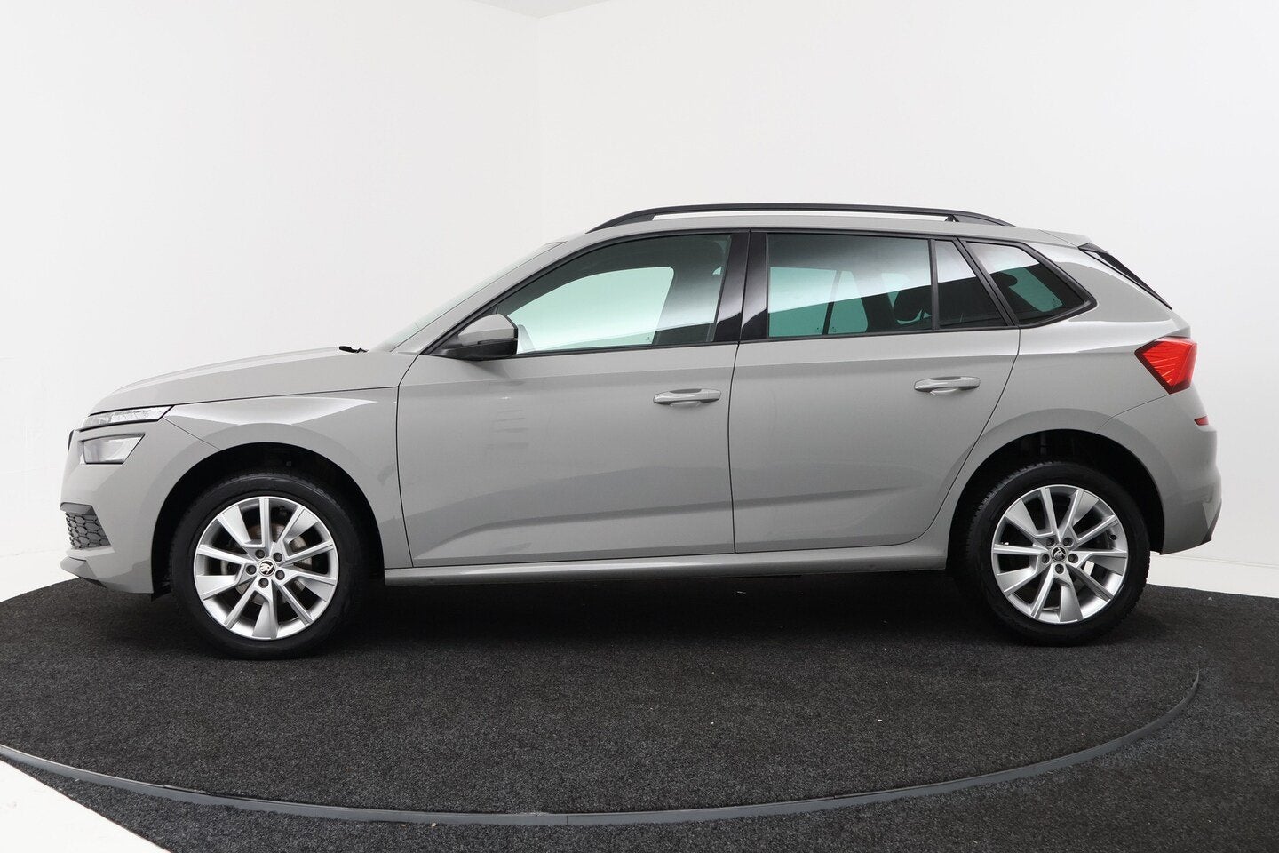 Skoda Kamiq 1.0 TSI Sport Business (PARKEERSENSOREN, CRUISE, Auto's, Skoda, Gebruikt, Euro 6, Origineel Nederlands, Kamiq