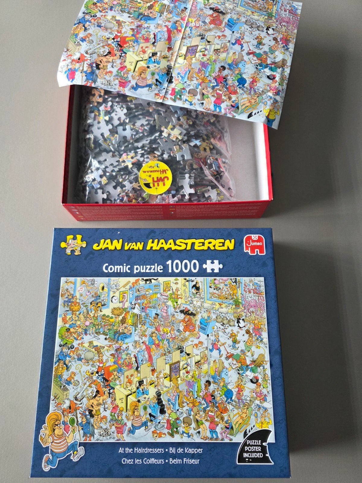 Jan van Haasteren puzzel 1000 stukjes - At the Hairdressers, Ophalen of Verzenden, 500 t/m 1500 stukjes, Zo goed als nieuw, Legpuzzel