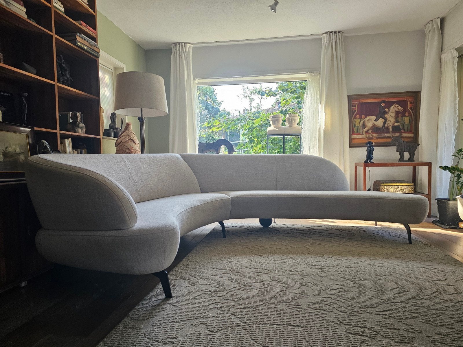 Moderne design bank, Huis en Inrichting, Banken | Voetenbanken en Poefen, Ophalen, Gebruikt, Stof, Modern, Organisch, Scandinavisch