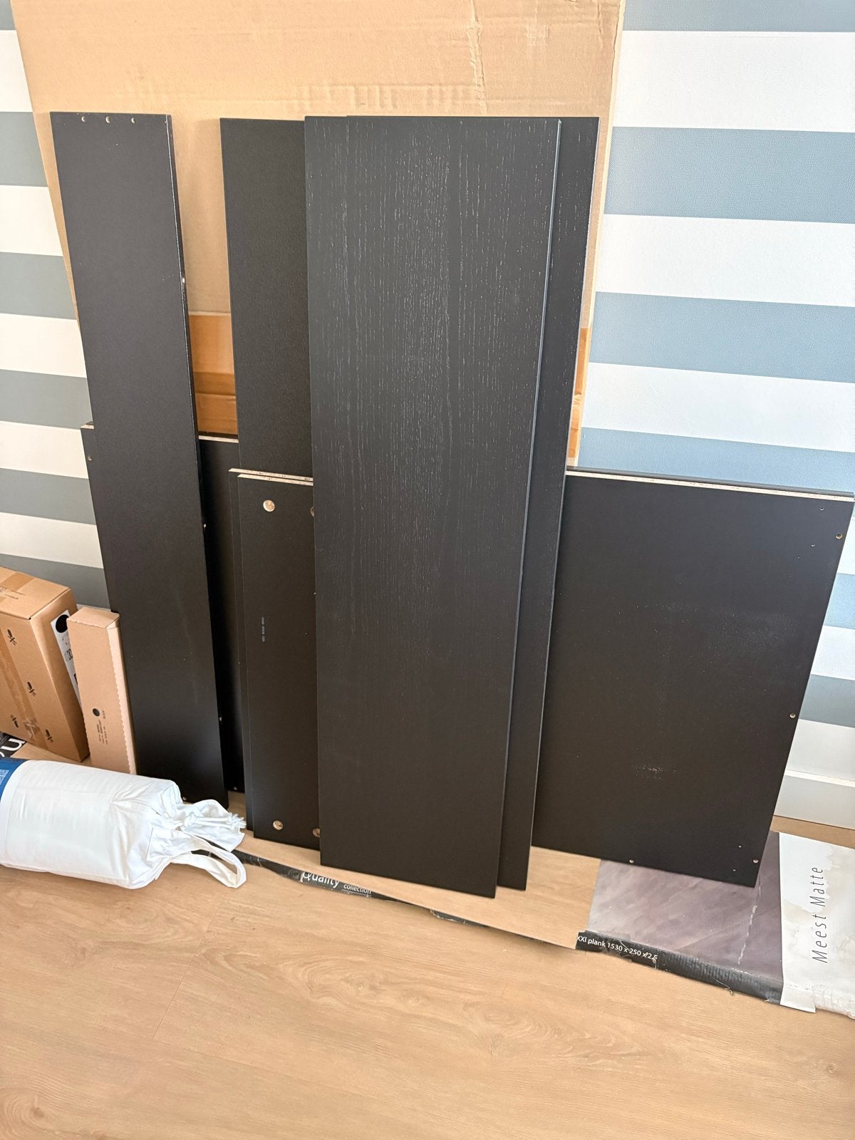 2 Nieuwe IKEA MALM bedlades - Zwartbruin, Ophalen of Verzenden, Nieuw, Zwart