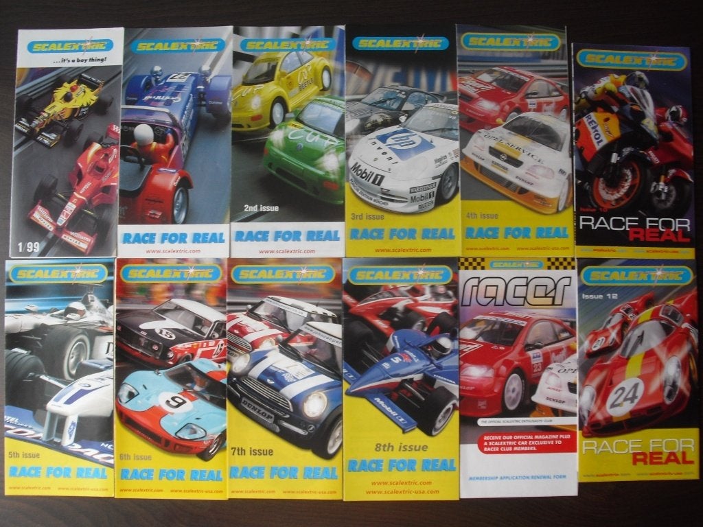 Scalextric – 12 Folders + Catalogus, Ophalen of Verzenden, Nieuw, Scalextric, Folder