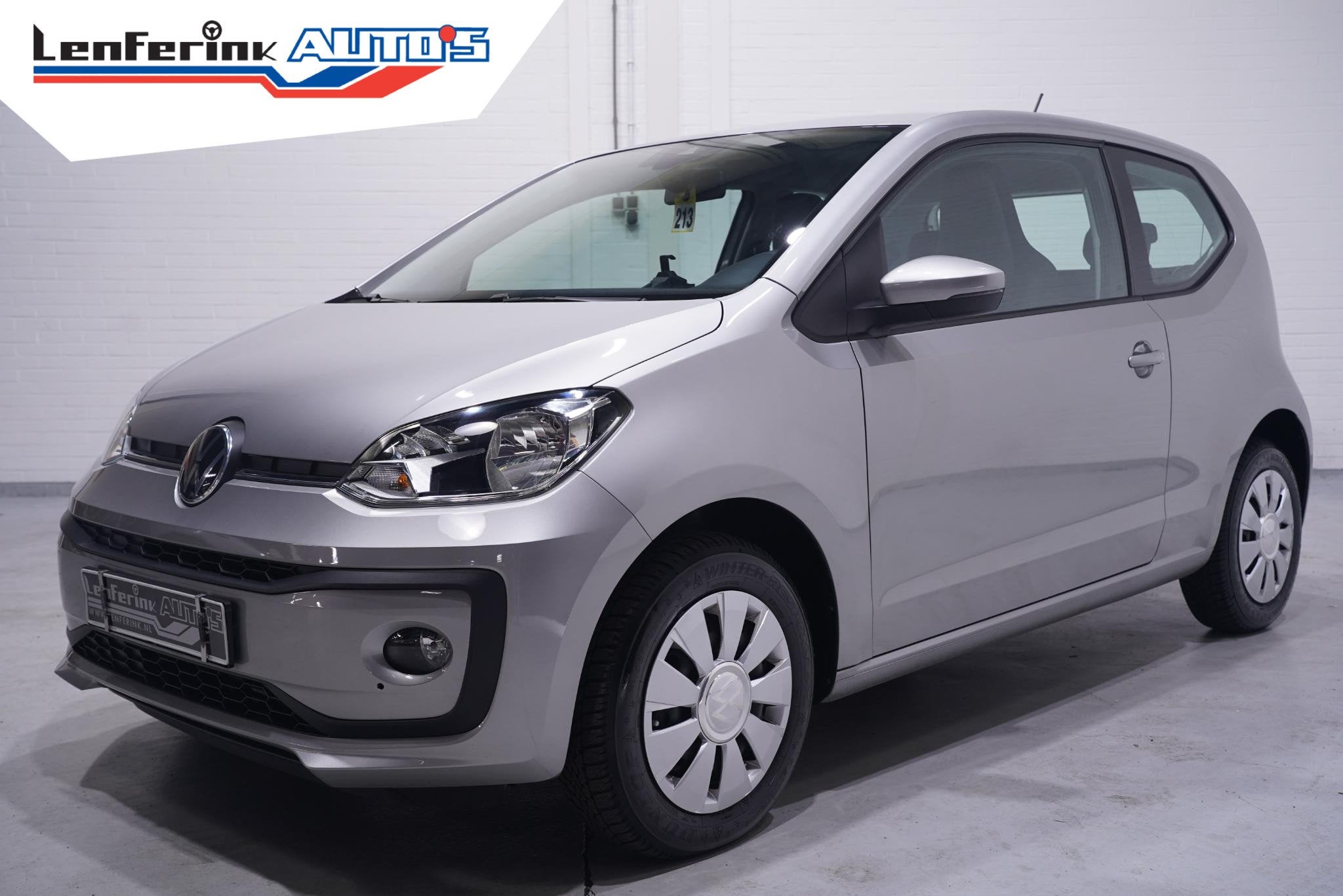 Volkswagen Up! 1.0 Stoelverwarming Bluetooth DAB Radio all-s, Auto's, Stof, Gebruikt, 4 stoelen, 891 kg