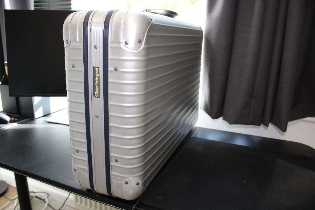 RIMOWA Silver Integral koffer 60cm, vintage jaren 90, Sieraden, Tassen en Uiterlijk, Koffers, Gebruikt, 50 tot 60 cm, Ophalen of Verzenden