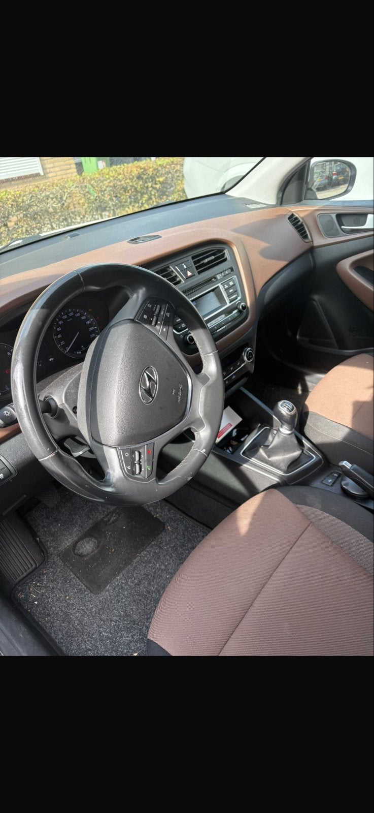 Hyundai i20 1.2 I 5-DRS 2016 Wit, Auto's, 83 pk, 40 €/maand, 4 cilinders, Wit