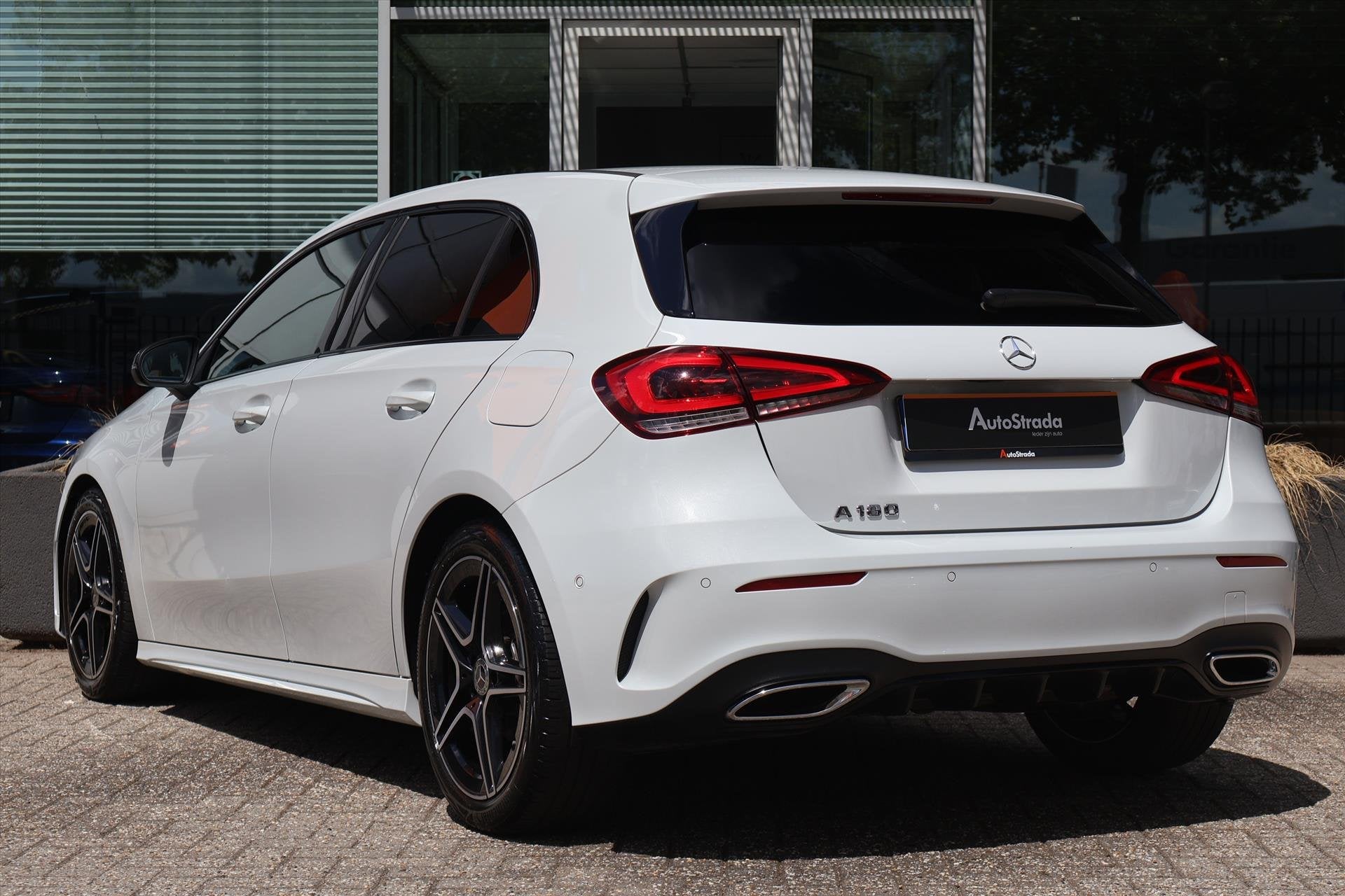 Mercedes A-Klasse A180 AMG-Line 136pk | Sfeer | Cruise | Cli, Auto's, Mercedes-Benz, 136 pk, Gebruikt, 4 cilinders, Met garantie (alle)