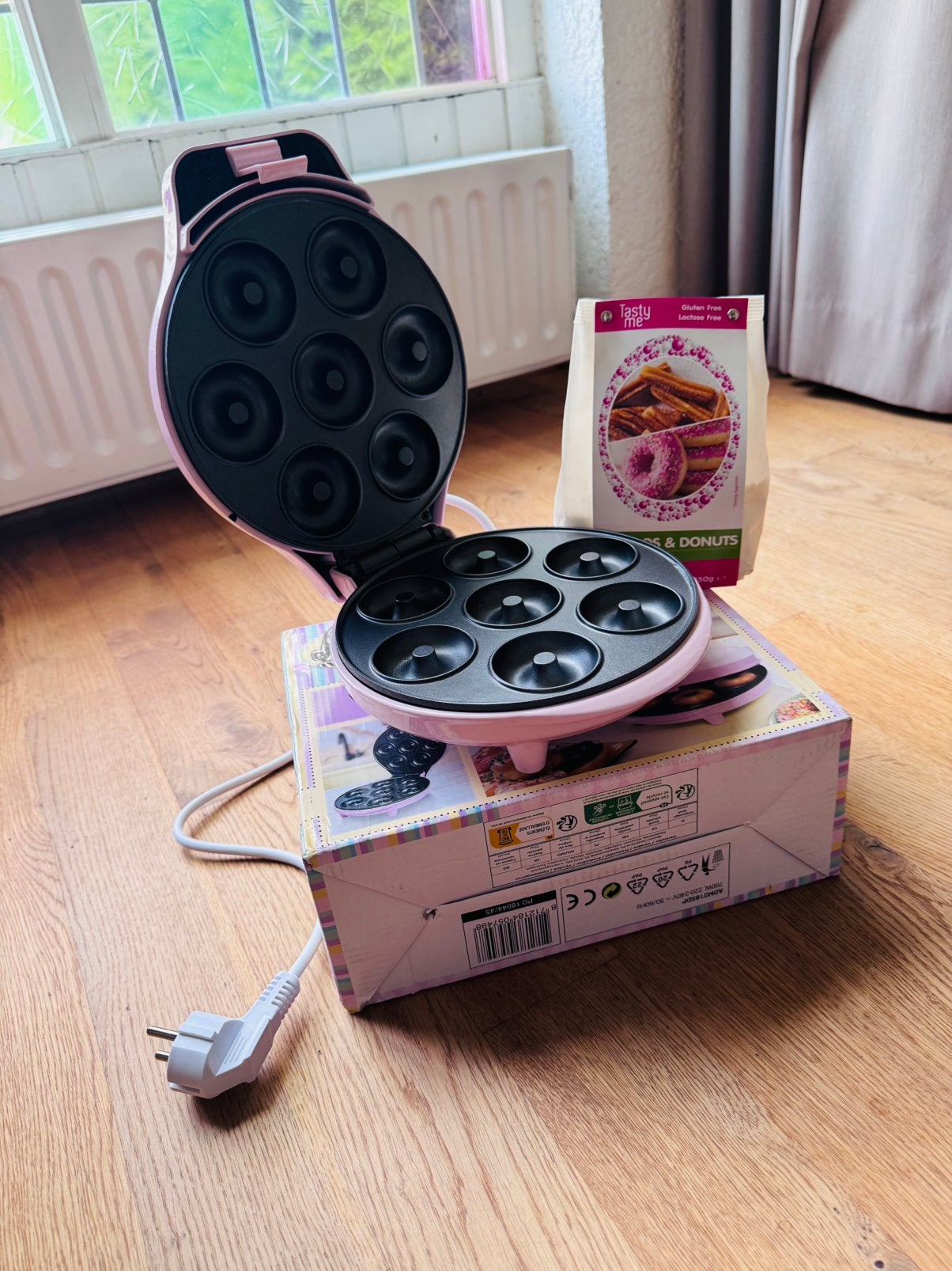 Donutmaker Bestron, Hobby en Vrije tijd, Taarten en Cupcakes maken, Ophalen of Verzenden, Zo goed als nieuw, Bakvorm