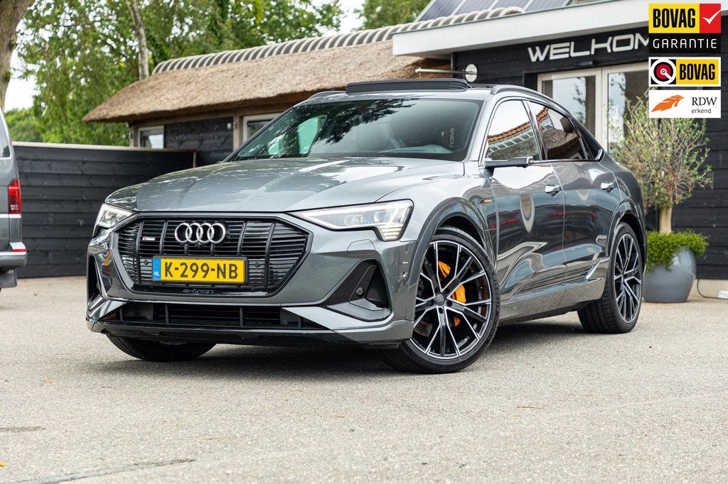 Audi E-tron Sportback 55 quattro S-Line 95 kWh Soh 92% I Pan, Auto's, Audi, Automaat, 131 €/maand, Zwart, 95 kWh