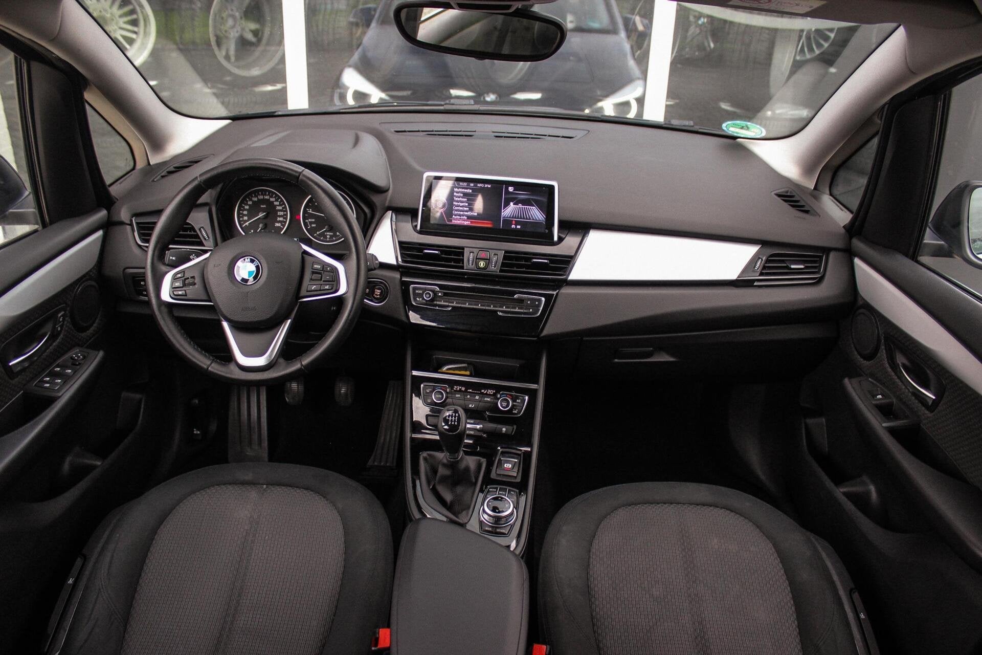 BMW 2-serie Gran Tourer 216i Centennial Executive 7p | Origi, Auto's, BMW, Gebruikt, 2-Serie Gran Tourer, Blauw, 7 stoelen
