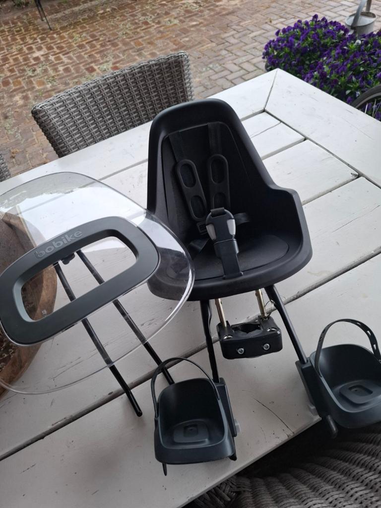 Fietsstoeltje bobike voorop met scherm, Fietsen en Brommers, Fietsaccessoires | Fietsstoeltjes, Ophalen of Verzenden, Gebruikt