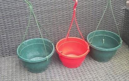 Drie hanging baskets voor planten, Tuin en Terras, Kunststof, Minder dan 30 cm, Minder dan 60 cm, Rond
