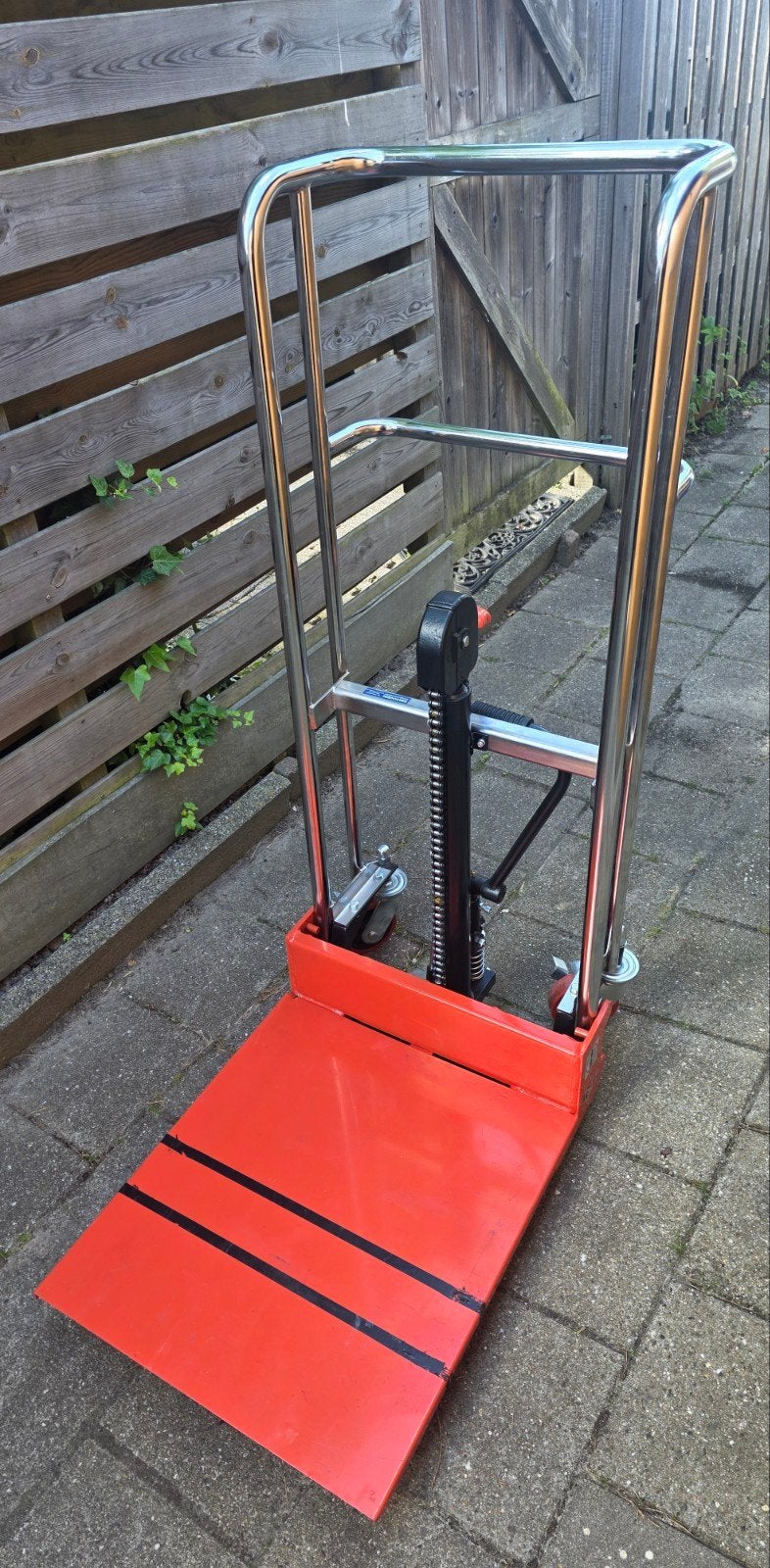 Handstapelaar tot 140cm en 400kg, 100 liter of meer, Ophalen, Transportkar