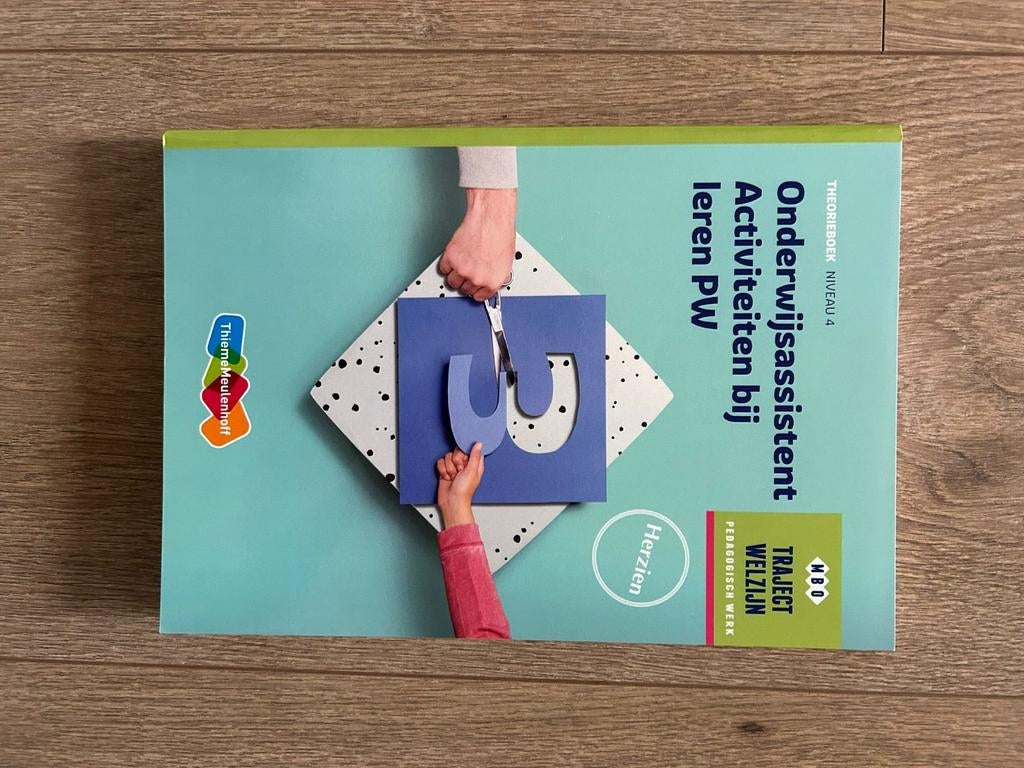 Onderwijsassistent Activiteiten bij Leren PW, niveau 4, Ophalen of Verzenden, Zo goed als nieuw, Overige niveaus