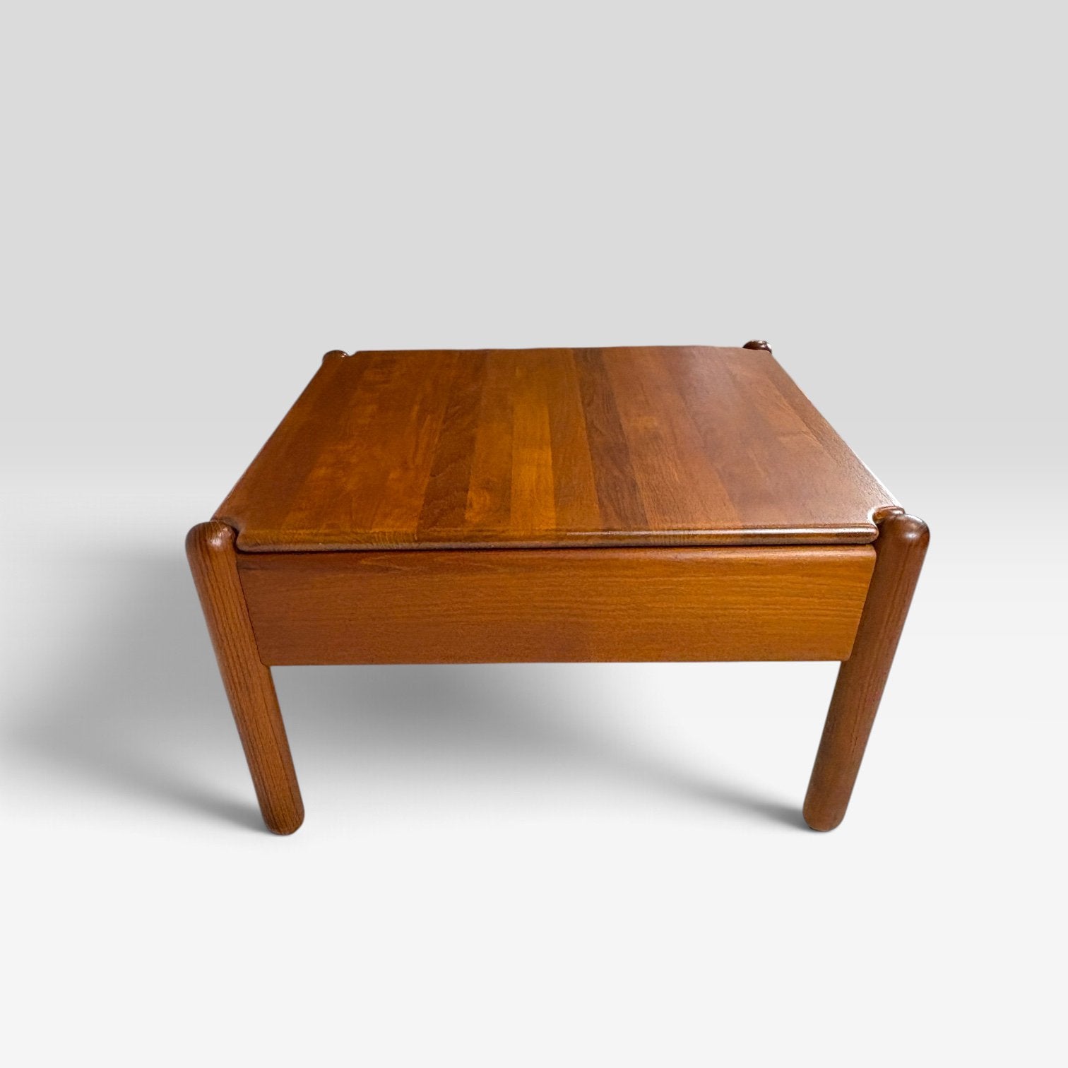 Mooie Deense salontafel uit de jaren ’60,, 50 tot 100 cm, ?, Zo goed als nieuw, Vierkant