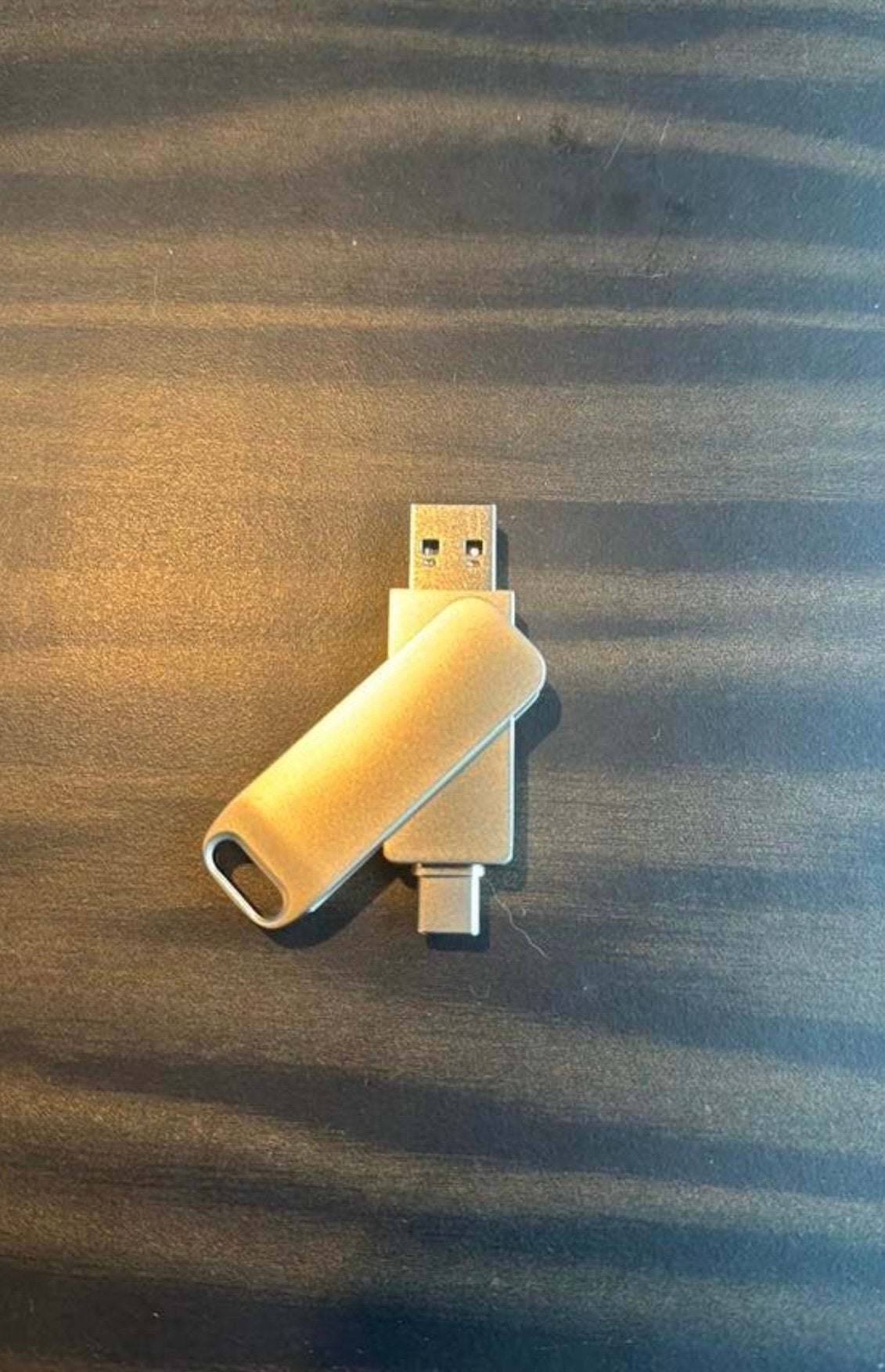 1TB usb stick met usb-C en usb-A, Verzenden, Zo goed als nieuw