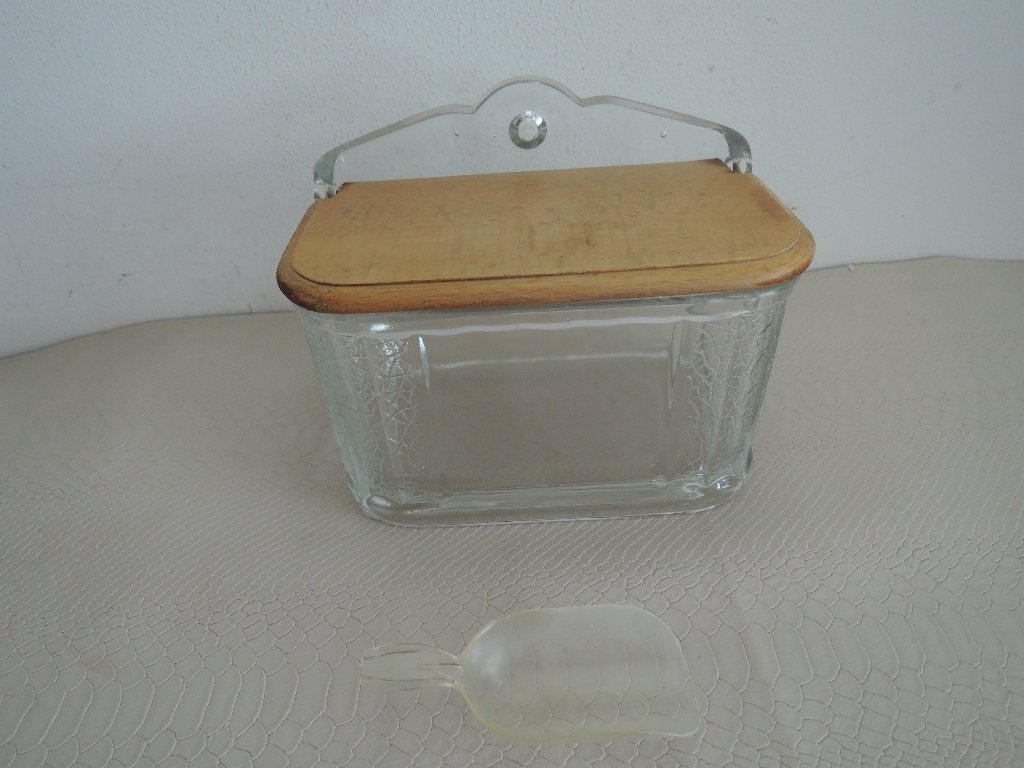 Ouderwetse onbeschadigde glazen zoutpot met houten deksel, Overige typen, Ophalen of Verzenden, Zo goed als nieuw, Glas