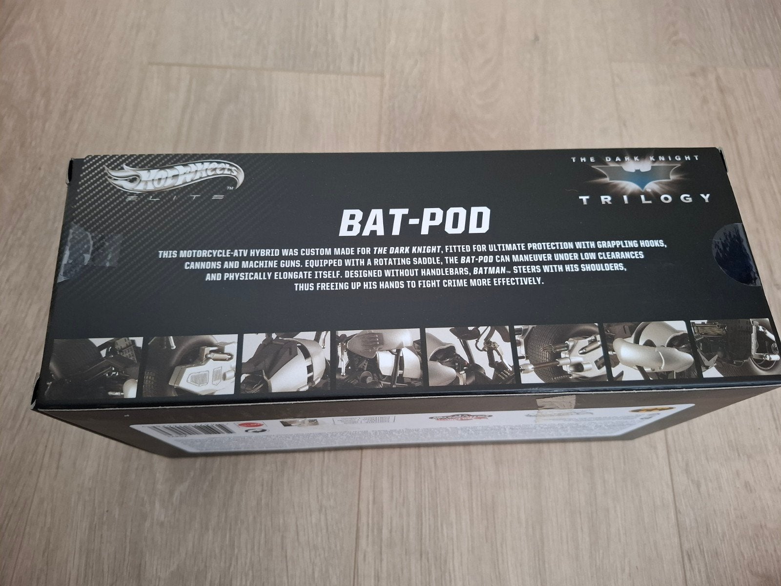 Hot Wheels Elite Bat-Pod The Dark Knight Trilogy 1:18, Verzenden, Zo goed als nieuw, Hot Wheels