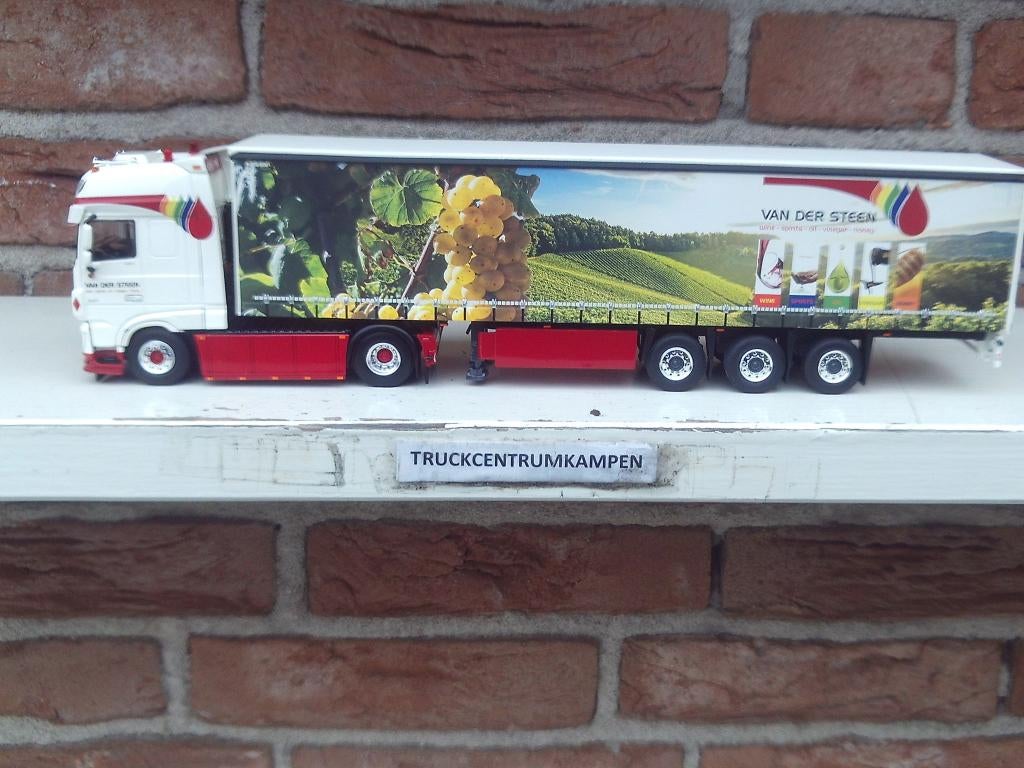 WSI  Daf  XF  Super  Space  Cab  van  der  Steen.