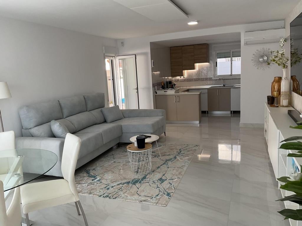 Prachtige instapklare villa op golfresort, Spanje