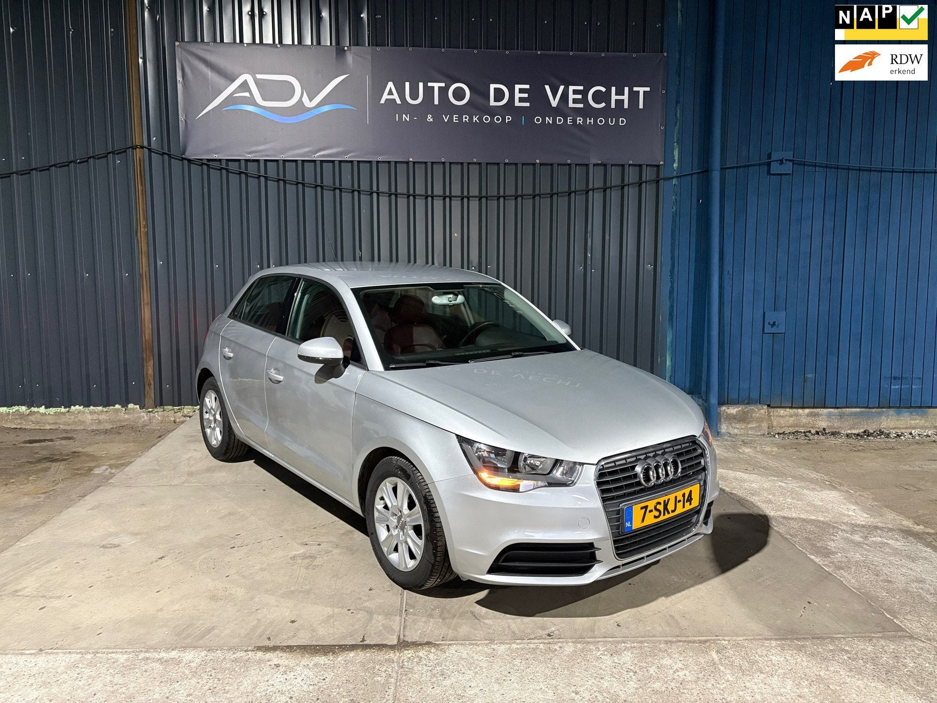 Audi A1 Sportback 1.4 TFSI Attraction Pro Line - AUTOMAAT -, Euro 5, 4 cilinders, 4 stoelen, 610 kg