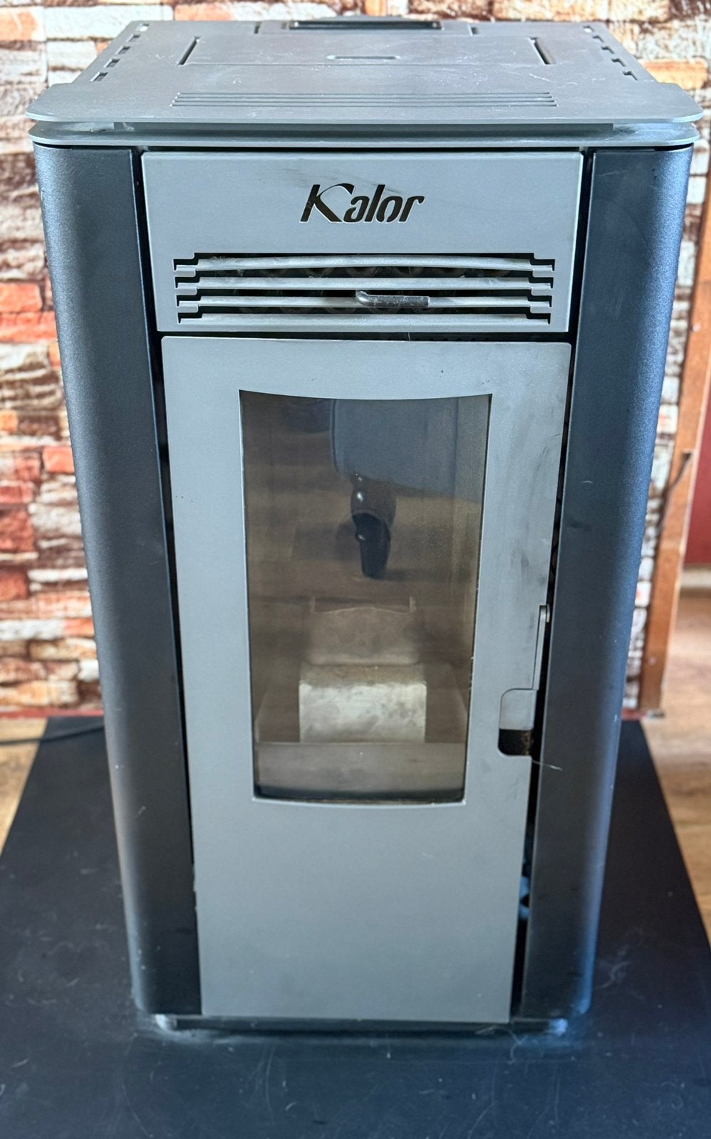 Pelletkachel 7kw merk kalor slechts 2 jaar oud, Ophalen, Zo goed als nieuw, Overige brandstoffen, Pelletkachel