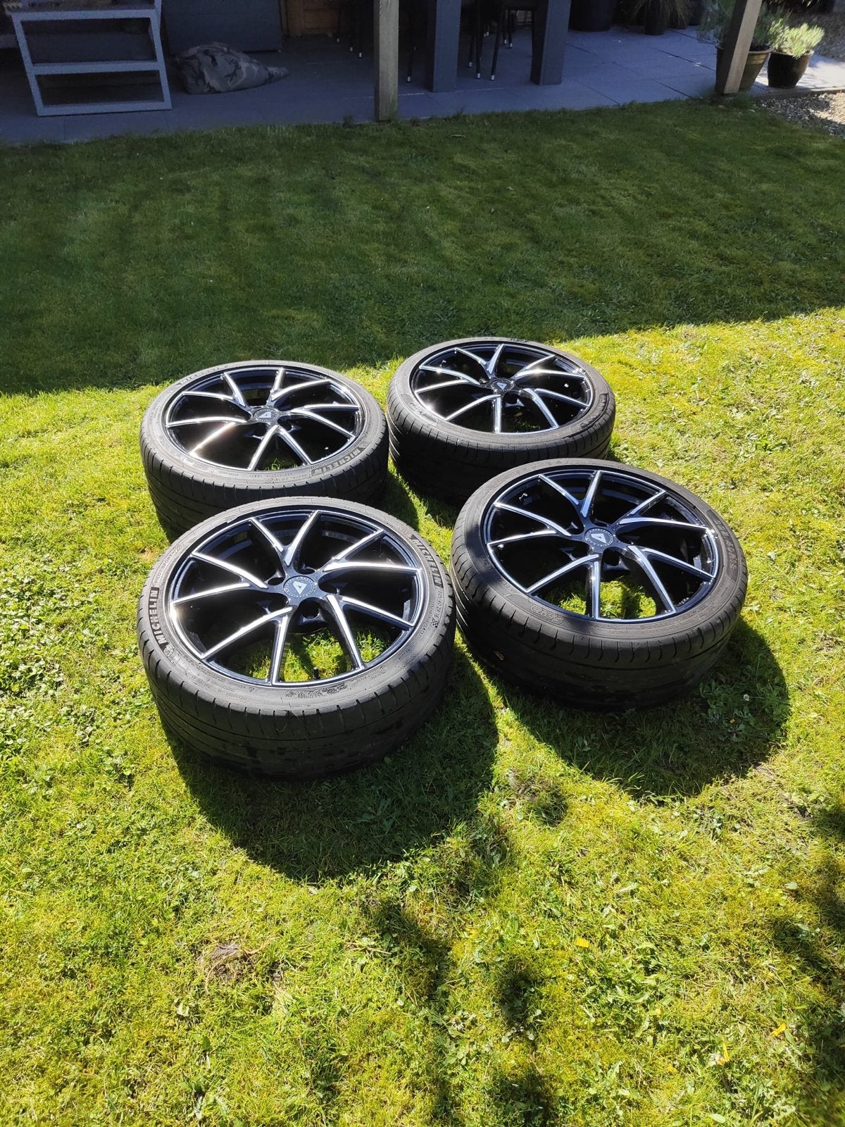 Alutec velgen met Michelin Pilot Sport 4 zomerbanden, Auto-onderdelen, Ophalen, 18 inch, Gebruikt, Banden en Velgen