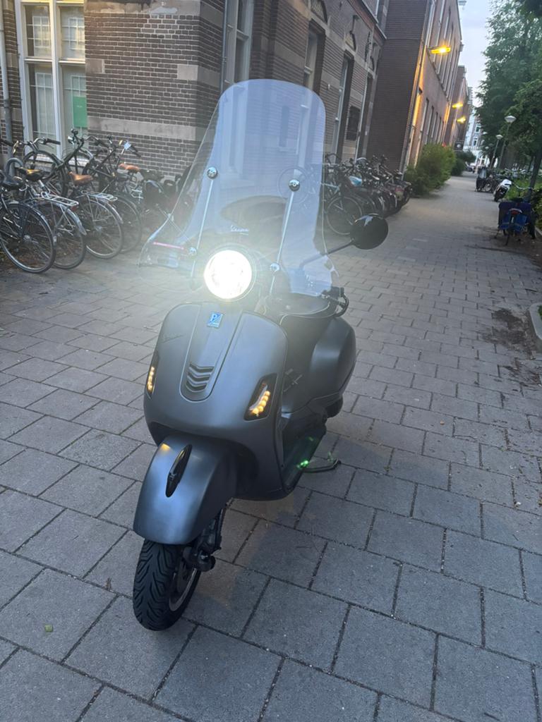 Vespa GTS 300 Super 2016, Fietsen en Brommers, Scooters | Overige merken, Ophalen, Gebruikt, Benzine
