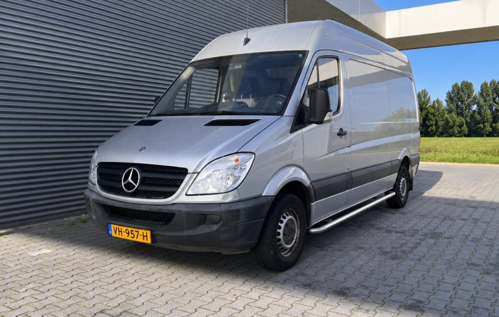 Mercedes-Benz Sprinter 413 2.2 CDI 366 DC, Auto's, Zwart, Airbags, 1960 kg, 340 pk