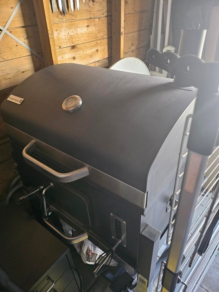 Grote bbq gietijzer, Ophalen, Tarrington House, Met accessoires