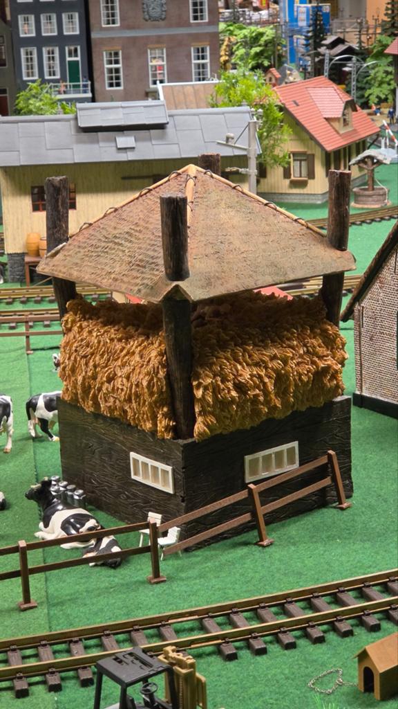 Boerderij en hooi schuur, schaal g. Kan buiten bij lgb staan, Ophalen, Gelijkstroom, Overige merken