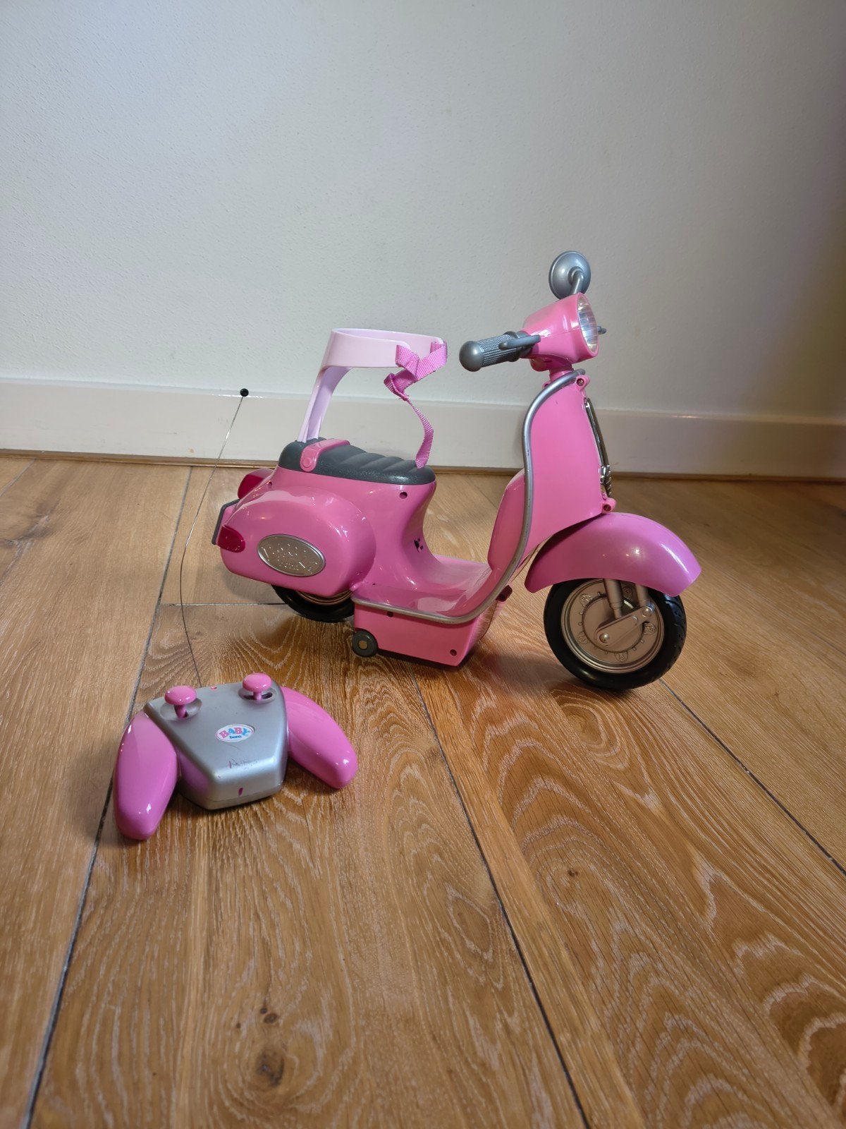 Baby Born Scooter met Afstandsbediening - Roze, Kinderen en Baby's, Ophalen of Verzenden, Gebruikt, Afstandsbediening