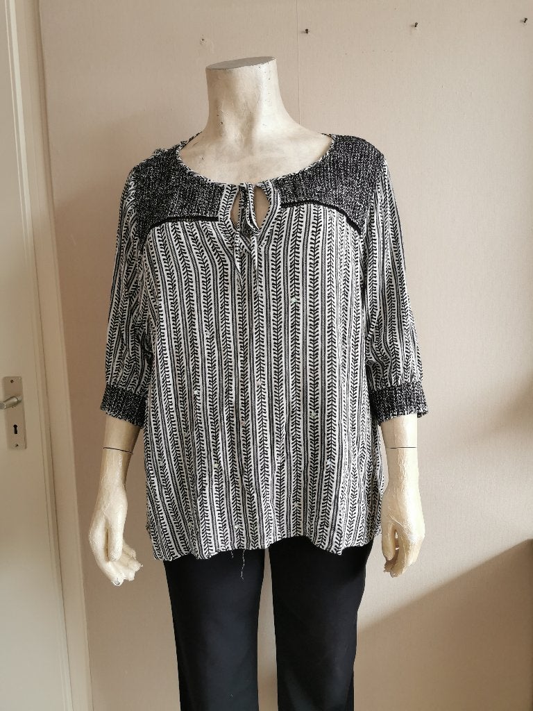 372 .. zgan tuniek maat 52 ??, Ophalen of Verzenden, Zo goed als nieuw, Overige kleuren, Blouse of Tuniek