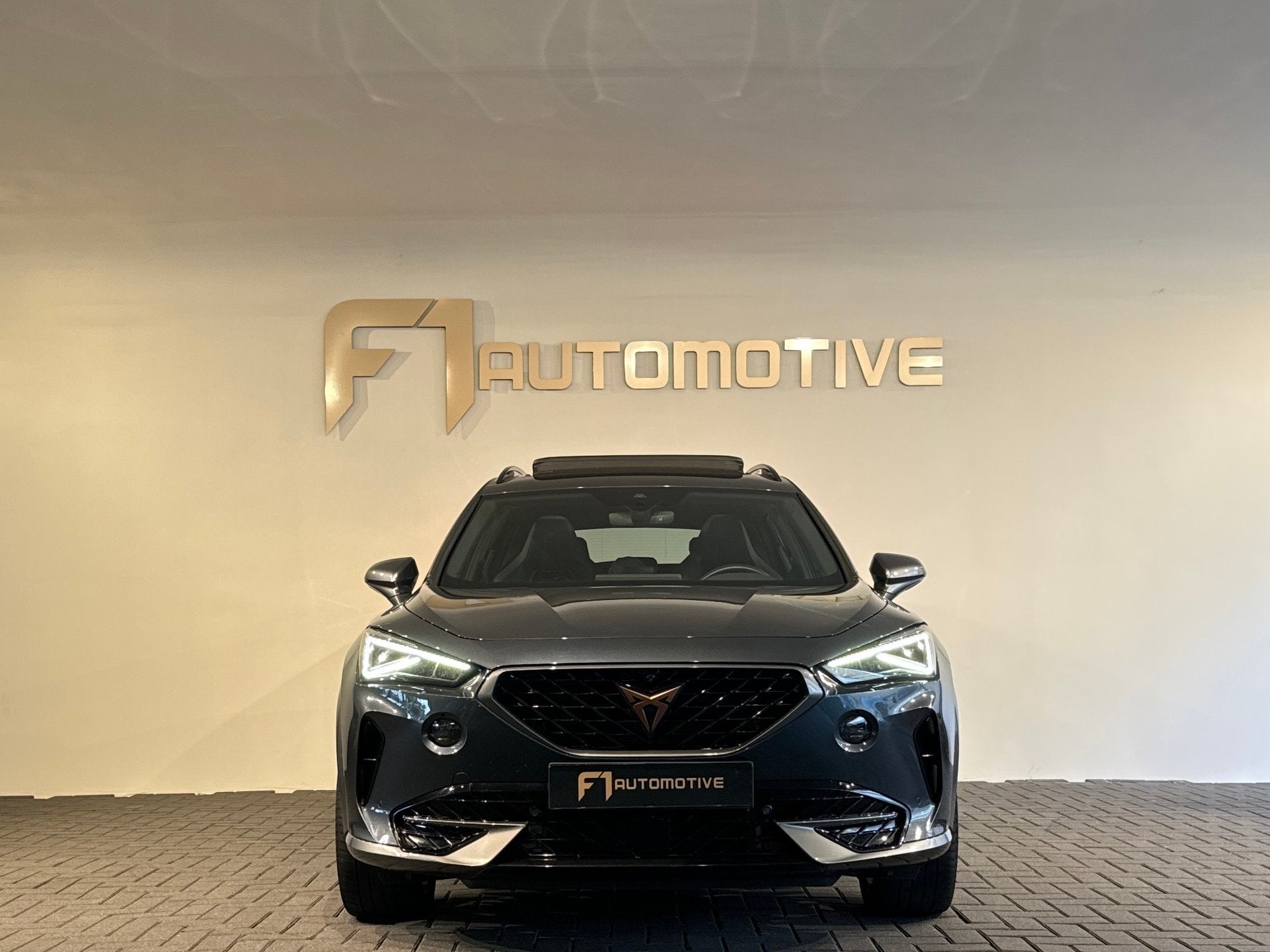 Cupra Formentor 1.4 e-Hybrid VZ Copper Edition Pano|Memory|3, Auto's, Dealer onderhouden, Gebruikt, Euro 6, 4 cilinders